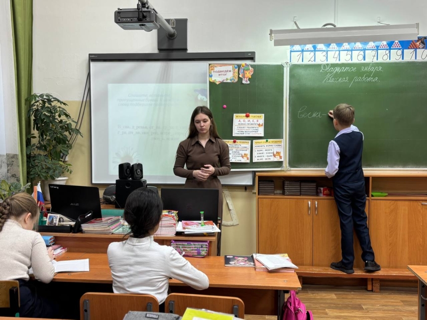 Порядка 100 учителей захотели работать в сельских школах Забайкалья